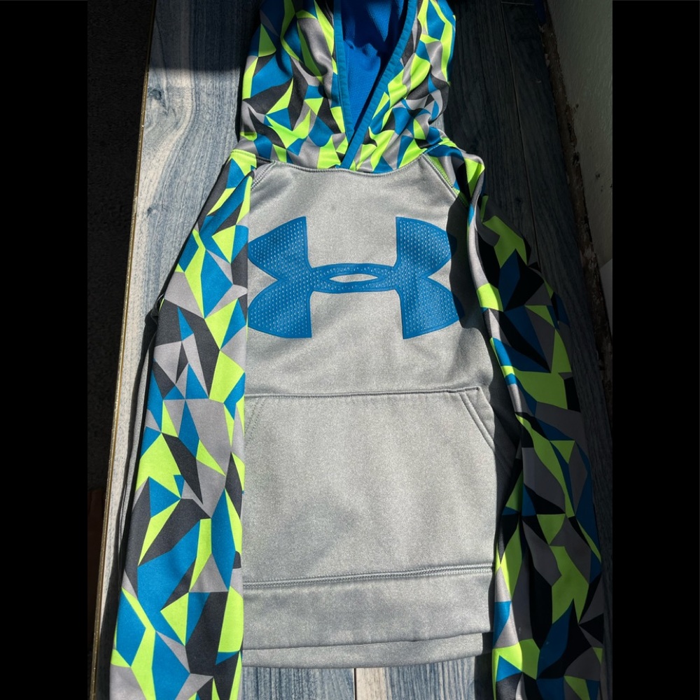 Under armor sweater